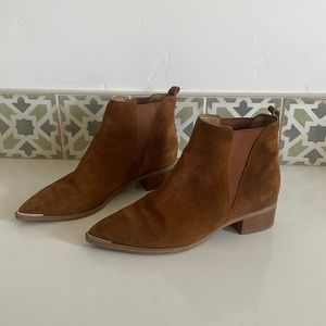 Like NEW MARC FISHER CHELSEA BOOTTIE
